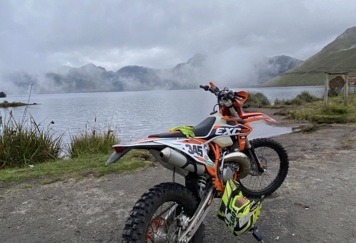 Mojanda Lakes and Lagoons Enduro Ride