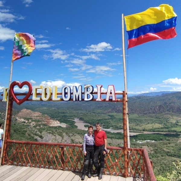 Unleash Your Adventurer Spirit: Ecuador to Colombia Motorcycle Expedition – A Journey of Discovery