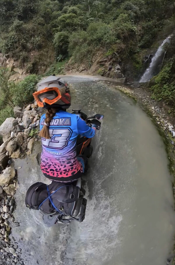 Unexpected moto adventure in Ecuador by Anastasia Lianiova.