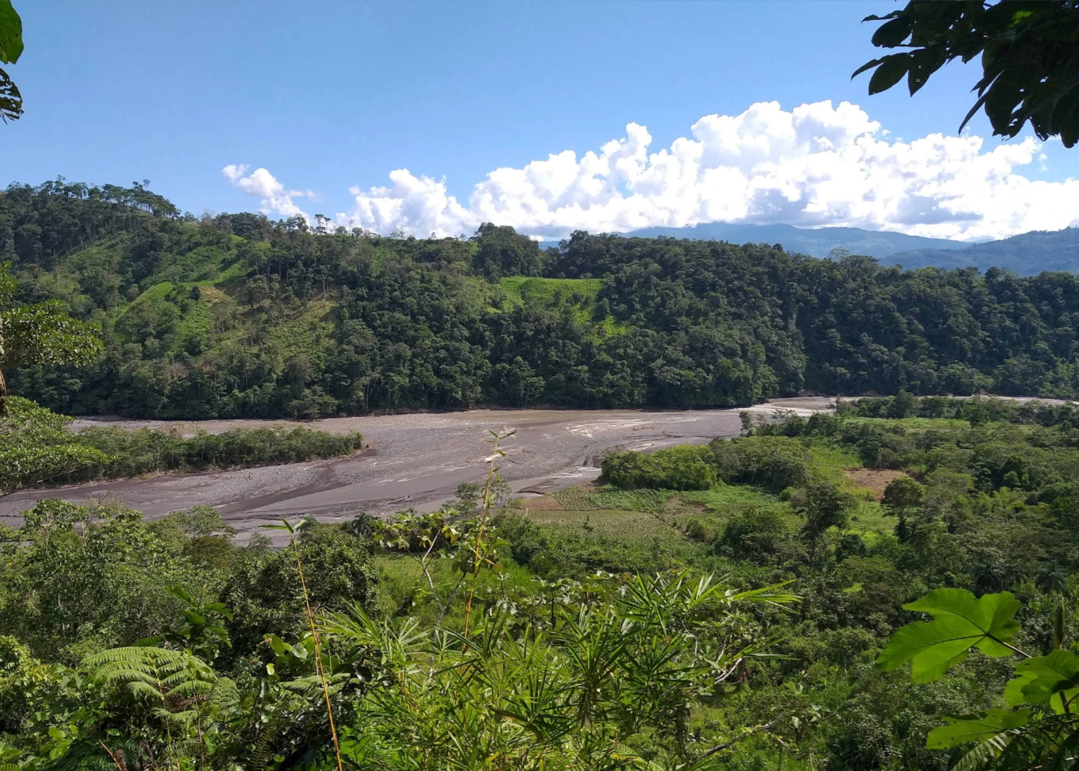 Take Over Ecuador – Guided Tour - Day 9 - SUCUA – BAÑOS DE AGUA SANTA
