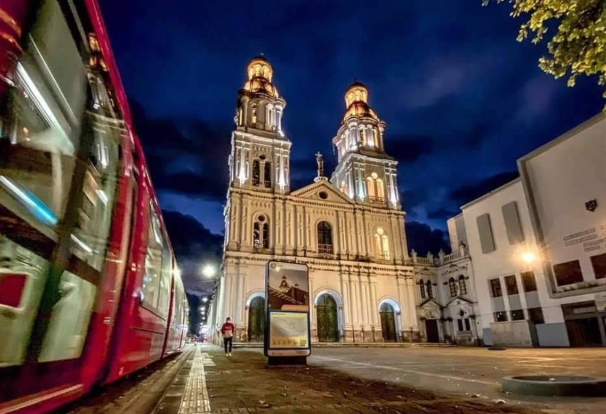 Ecuador & Peru Inca Trail Loop – Guided Tour - Day 2 - CUENCA – PUNTA SAL (border crossing)