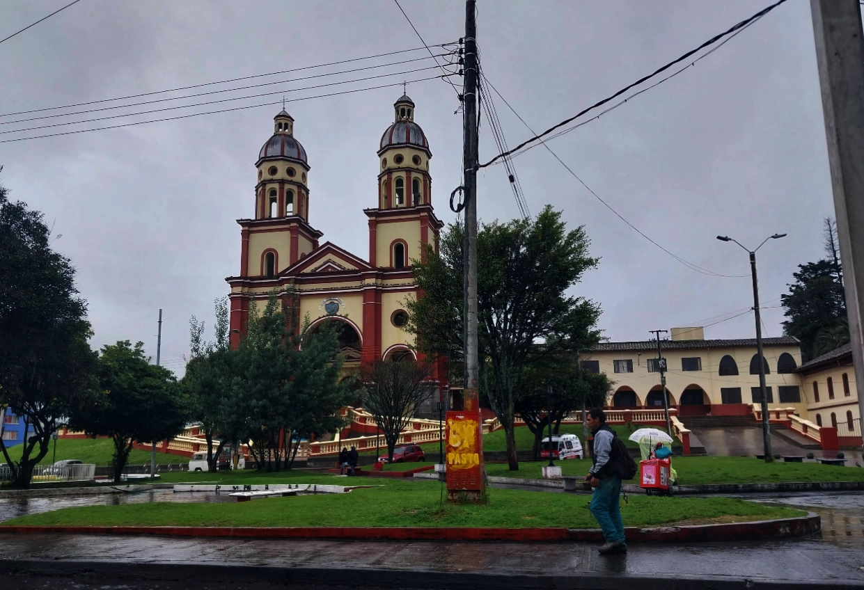 Ecuador & Colombia Expedition Guided Tour - Day 9 gallery 3
