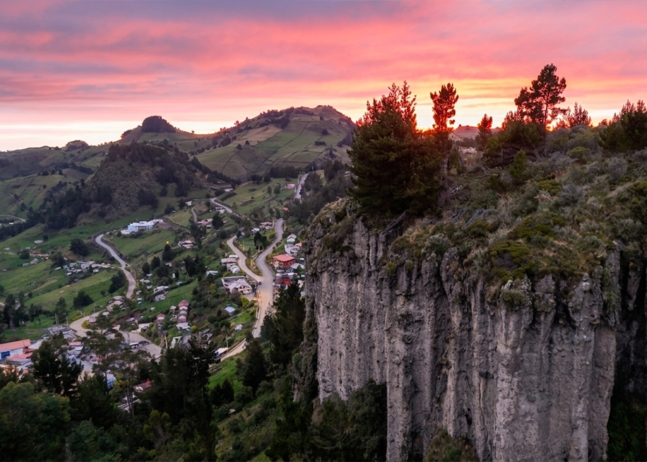 Take Over Ecuador – Guided Tour - Day 6 - GUAYAQUIL – CUENCA