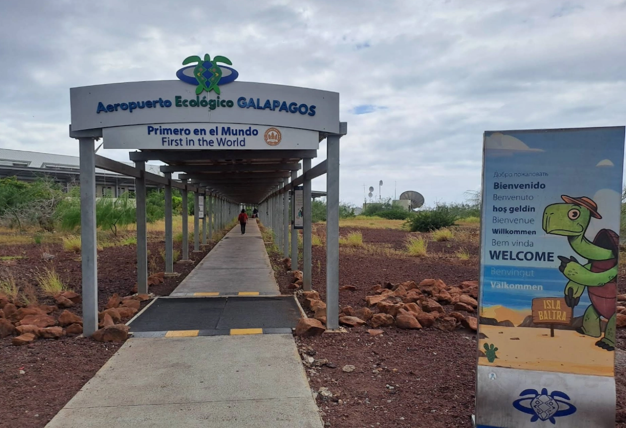 GALAPAGOS MULTI-SPORT - Day 6 gallery 2